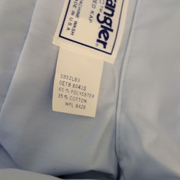 Wrangler Exec by Red Kap Long Sleeve uniform shirts set of two 17/34 NWOT - Picture 3 of 6